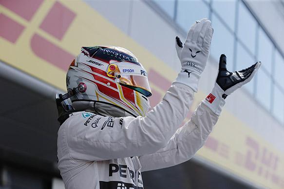 Hamilton pole 2015 Silvertone