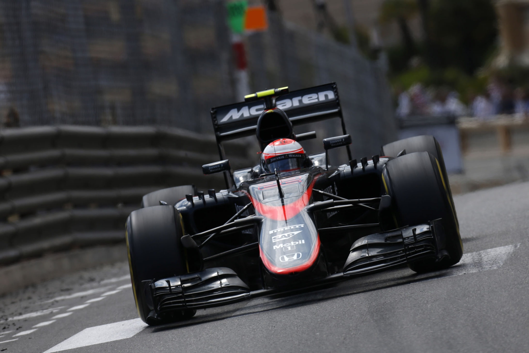Kanada GP McLaren için zorlu geçecek
