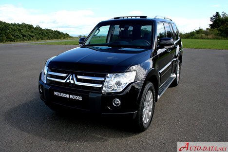 Mitsubishi – Pajero IV – 3.2 Di-DC (165) Automatic 3-doors – Teknik Özellikler