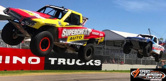 2017 Stadium Super Trucks  Round 1 Adelaide Tekrar izle