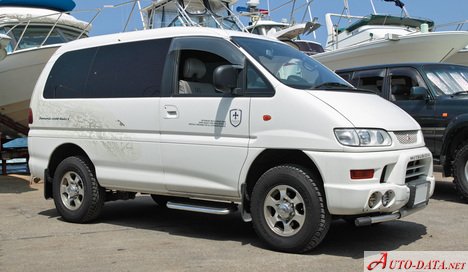 Mitsubishi – Delica (L400) – 2.4 (135Hp) – Teknik Özellikler