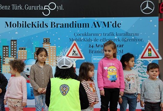 MobileKids Trafik Eğitim Projesi, İstanbul’da Çocuklarla Buluştu