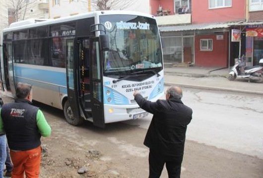 Halk Otobüsünü Çaldı, Yolcu Aldı