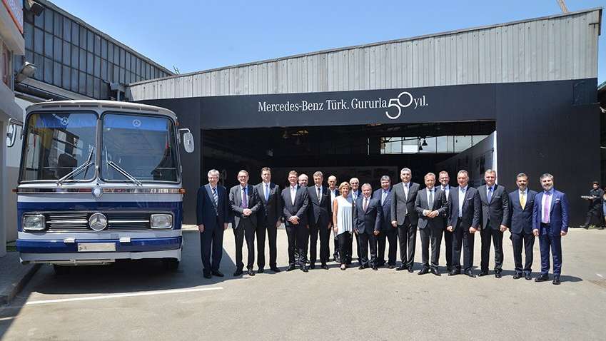 Mercedes-Benz 50. yıl etkinliğine büyük ödül