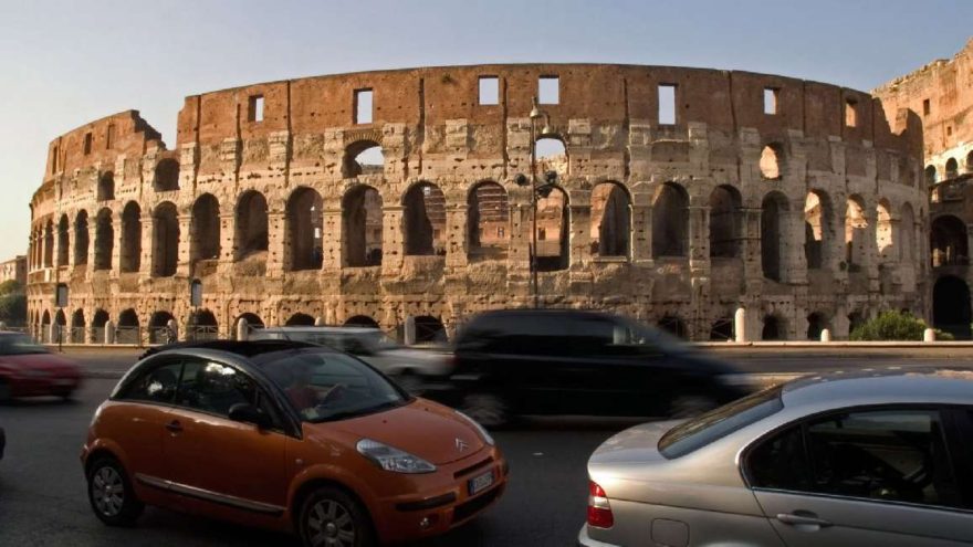 Roma Belediyesi de yasakladı!