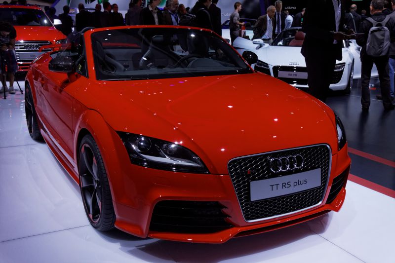 Audi – TT RS Roadster (8J, facelift 2010) – 2.5 TFSI (340 Hp) quattro S tronic – Teknik Özellikler