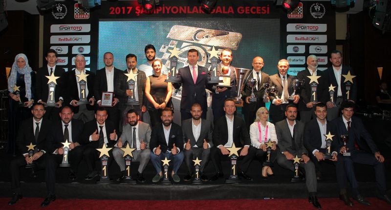 2017 Şampiyon ve Birincileri Ödüllendi