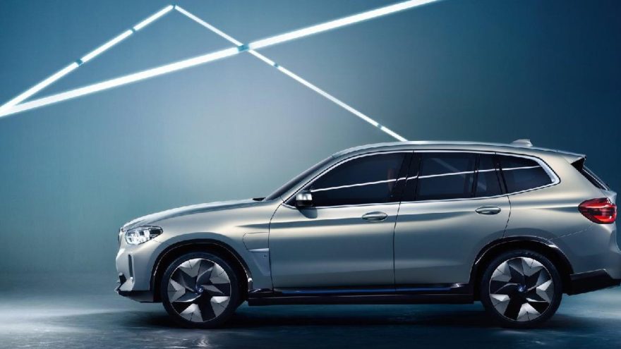 Yeni nesil elektrikli BMW’lerin ilk örneği : iX3