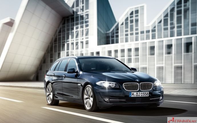 BMW – 5 Serisi Touring (F11) – 550i (407 Hp) Steptronic – Teknik Özellikler