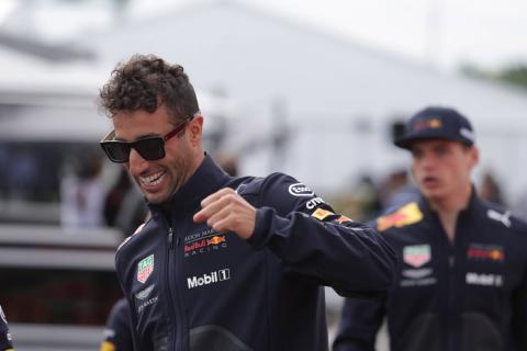 Ricciardo fears Mercedes bigger worry than engine issue