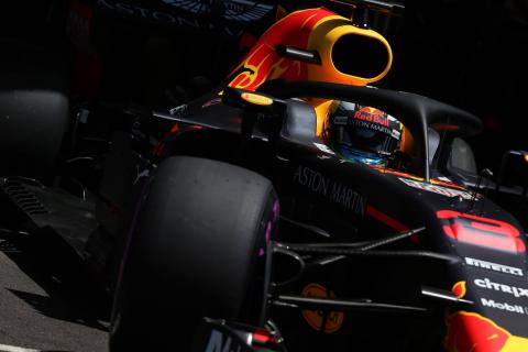 Ricciardo sees Hamilton as biggest concern