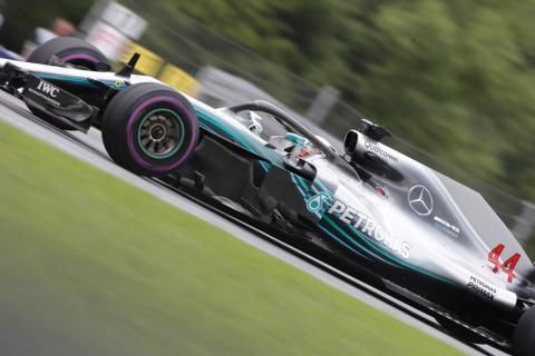 Hamilton quickest again in second Austria F1 practice