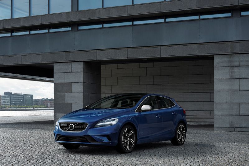 Volvo – V40 (facelift 2016) – 2.0 T2 (122 Hp) – Teknik Özellikler