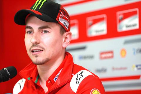 Official: Honda signs Lorenzo on two-year deal