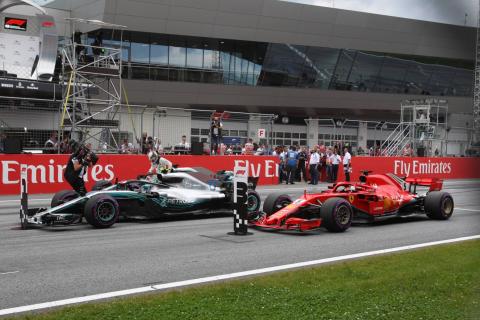 Vettel bemused by Mercedes pace inconsistency