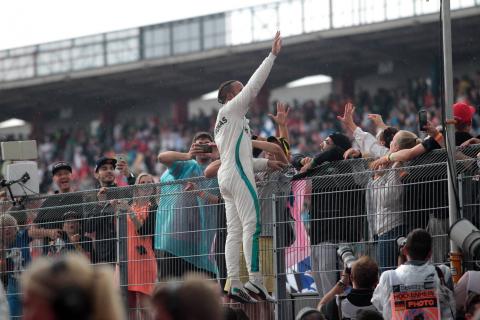 Hamilton ‘happy’ to battle through German GP ‘negativity’