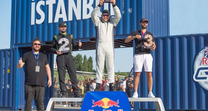 Red Bull Car Park Drift Nefes Kesti