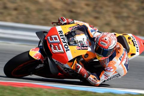 Marquez fastest, four bikes, Ducati fight ‘difficult’