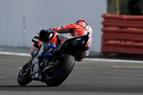 Dovizioso edges out Crutchlow at Silverstone