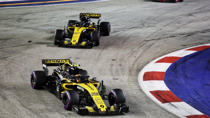 Renault’dan Singapur’da çifte puan