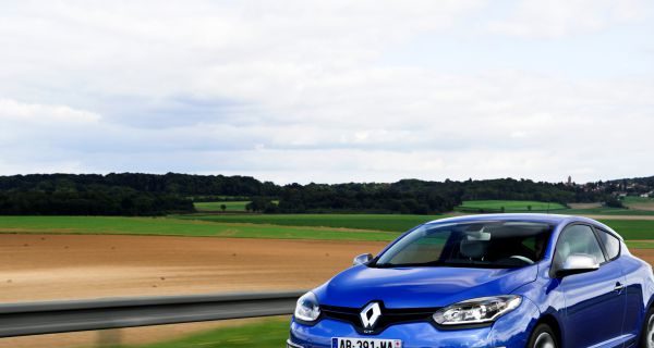 Renault – Megane III Coupe (Phase III, 2014) – RS Trophy 2.0 (273 Hp) – Teknik Özellikler