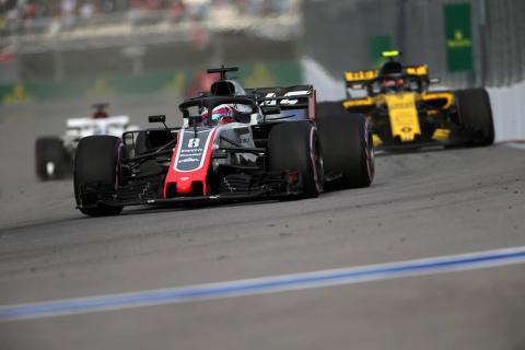 Steiner: Renault getting desperate against Haas