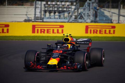 Verstappen quickest in Mexico FP2 despite late issue