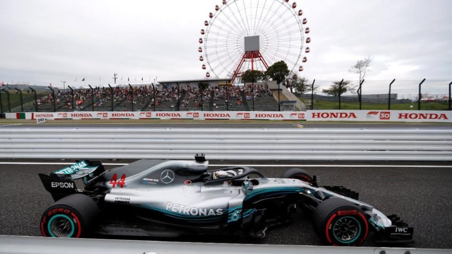 Japonya’da ilk cep Hamilton’un!