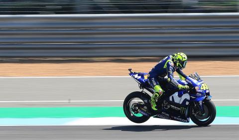 Rossi 'more competitive', 'but we don’t know why!'