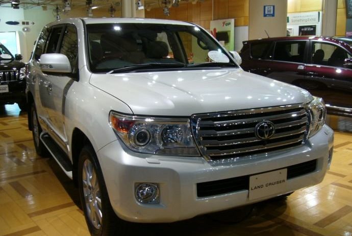 Toyota – Land Cruiser (J200 facelift 2013) – 2.8 D-4D (177 Hp) AWD – Teknik Özellikler