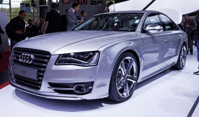Audi – S8 (D4) – 4.0 TFSI V8 (520 Hp) quattro Tiptronic – Teknik Özellikler