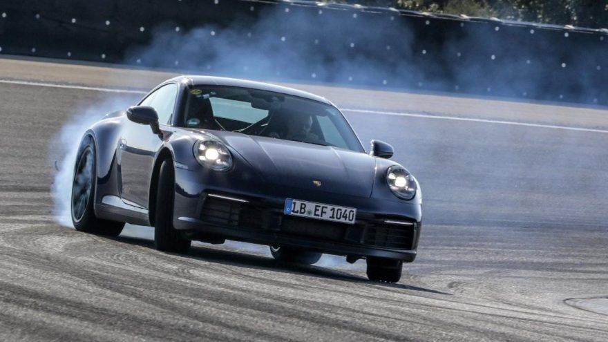 Yeni Porsche 911’den ilk detaylar!