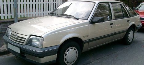Opel – Ascona C – 1.6 (82 Hp) – Teknik Özellikler