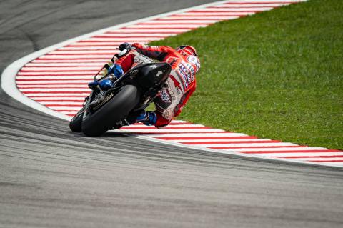 Dovizioso leads Rossi and Vinales as Lorenzo returns