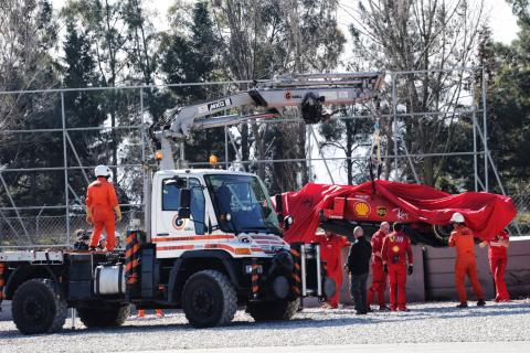 Vettel ‘couldn’t do anything’ to avoid Turn 3 F1 test crash