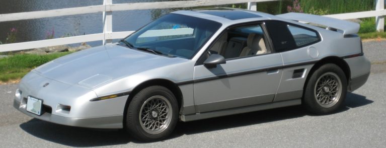 Pontiac – Fiero – GT 2.8 V6 (142 bg) – Teknik Özellikler