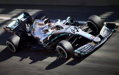 Hamilton left unimpressed with Pirelli's 2019 F1 tyres