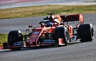 Vettel lowers pace for Ferrari on final morning of F1 testing