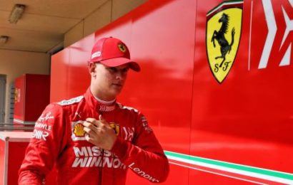 Sainz feels for Schumacher Jr. amid media attention