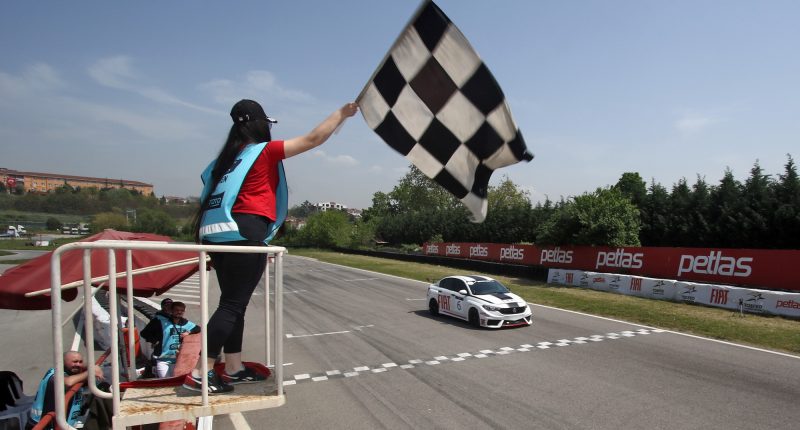 Yıldız Adayları Piste Çıktı