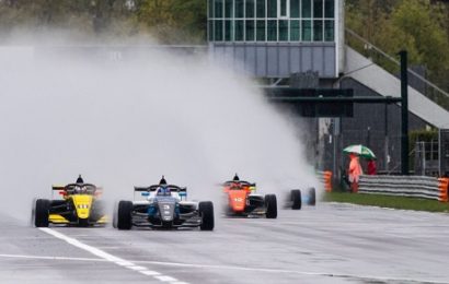 2019 Eurocup Renault 20 Round 1 Monza Tekrar izle