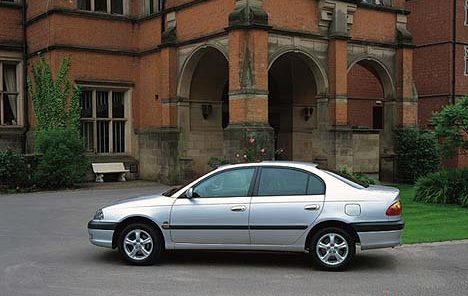 Toyota Avensis (T22) 1.8 (110 Hp) – Teknik Özellikler