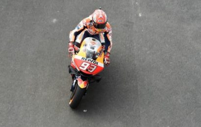 Marquez keeps clear of Vinales, Dovizioso hits trouble