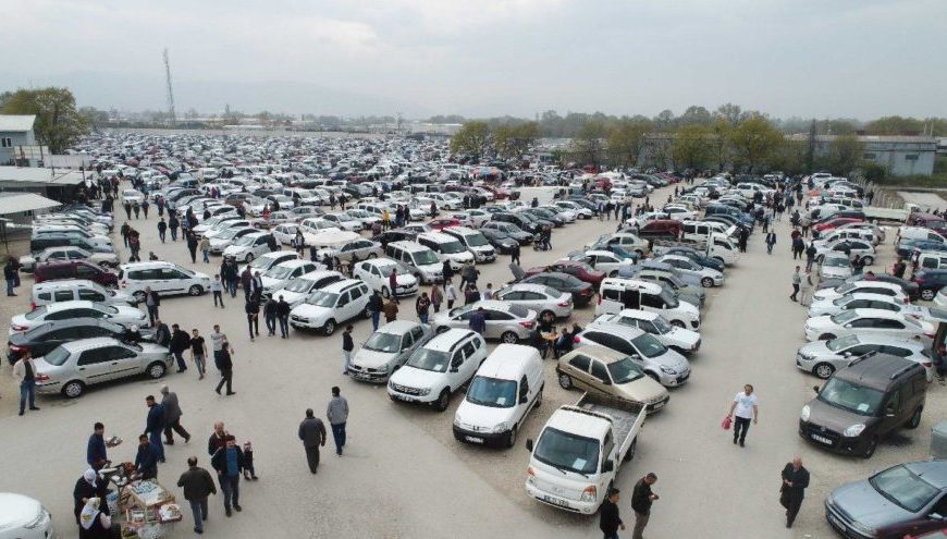 İkinci el otomobil fiyatları düşmeyecek!