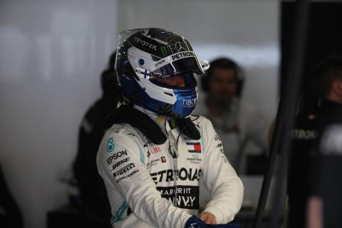 Bottas tops Spain FP1 despite oil leak, Stroll crashes