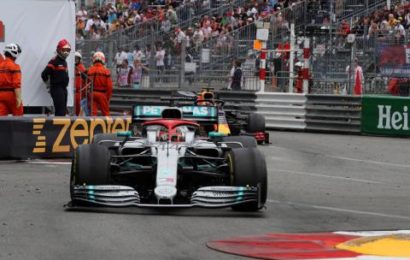 Mercedes opted against hard tyres over warm-up fears