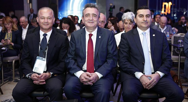 OSS, X.Aftermarket Konferansı’nda Gelecek Trend ve Tehditleri Değerlendirdi OSS, X.Aftermarket Konferansı’nda Gelecek Trend ve Tehditleri Değerlendirdi