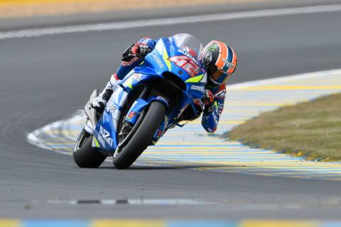 Rins hands over helmet in marshal tribute