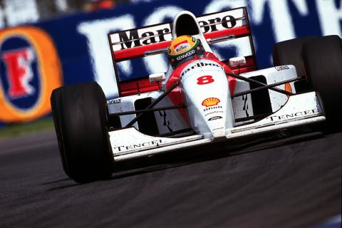 Masterful Senna F1’s “most iconic” driver – Hamilton Masterful Senna F1’s “most iconic” driver – Hamilton
