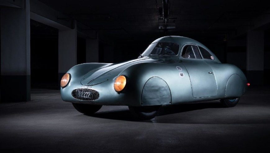Hayatta kalan dünyanın en yaşlı Porsche’si satışta!